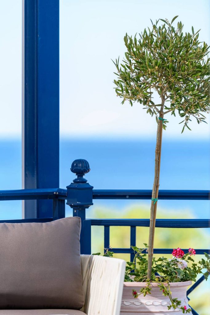 Balcony - Infinite Ble Golden Beach